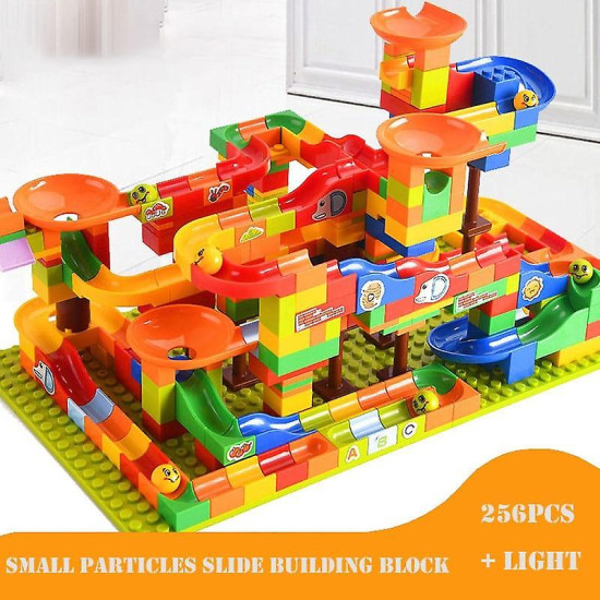 مكعبات بناء متوافقة مع كرة