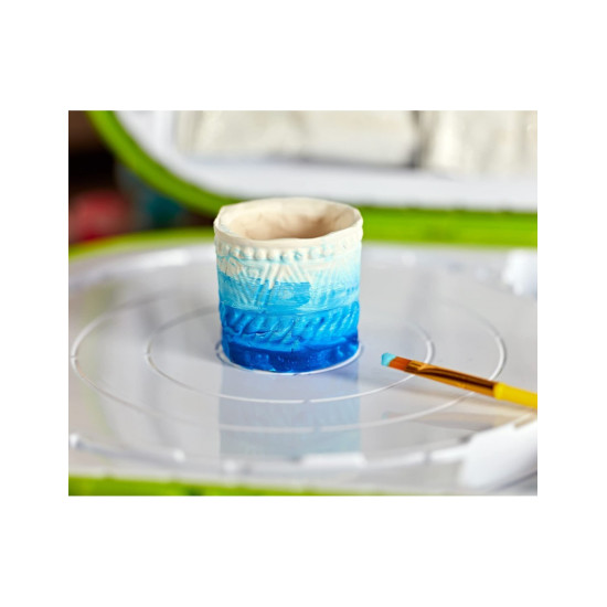 مجموعة التلوين مع المعجون من كرايولا