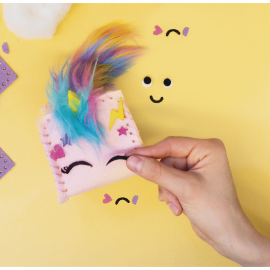 Sew Squishy Cubes - Klutz